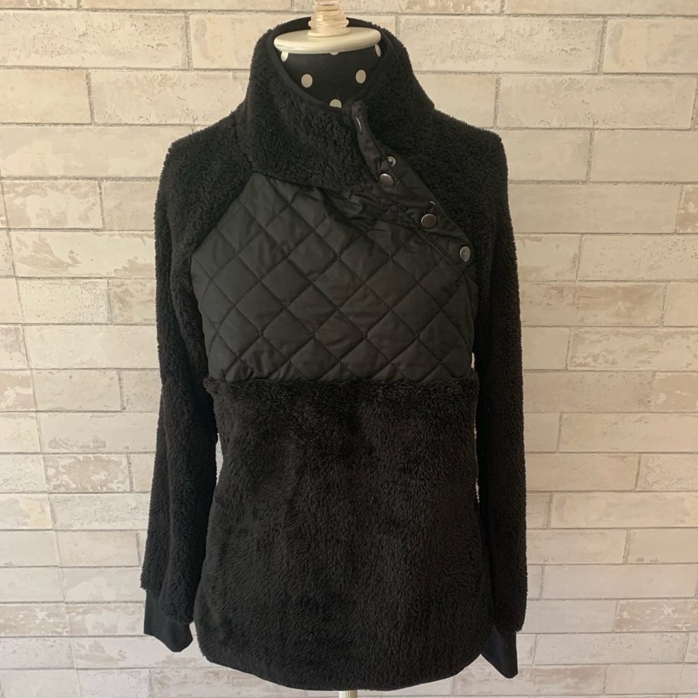 Black Quilted Snap Pullover with Pockets